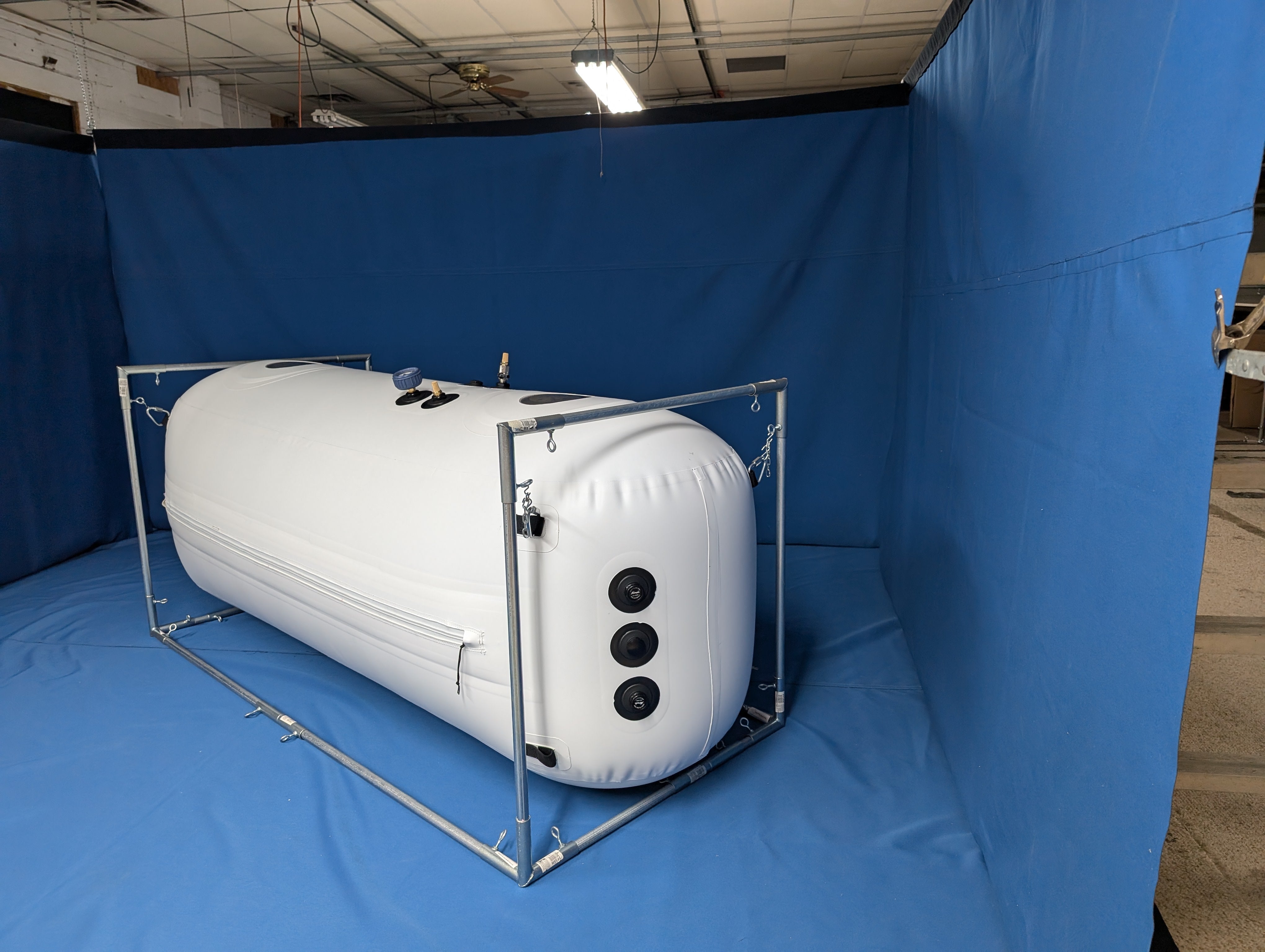 Newtowne Hyperbarics 27" Chamber